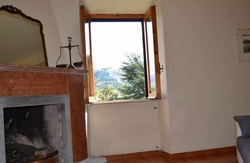 Artena Casa | Artena: Roma - Villa con jardín - a 30 minutos de Roma! A pocos minutos de Rainbow Magic Land!