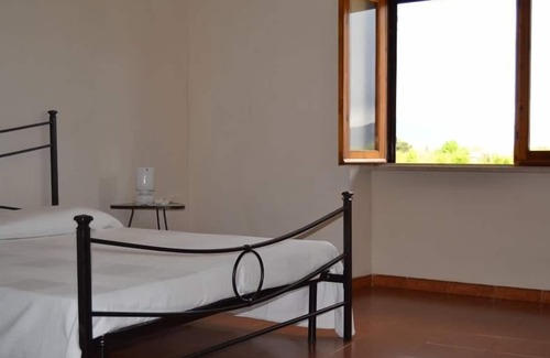 Artena Casa | Artena: Roma - Villa con jardín - a 30 minutos de Roma! A pocos minutos de Rainbow Magic Land!