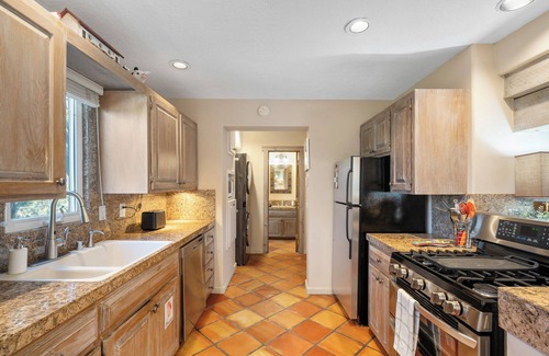 Vista Encantada Casa | Artesano - Courtyard, Fireplace, Walk to Plaza