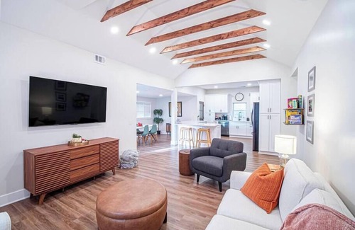 Marietta Apartamento | Artful Escape at Marietta Square