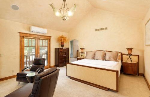 Cerise Ranch Casa | Artful Roaring Fork Estate