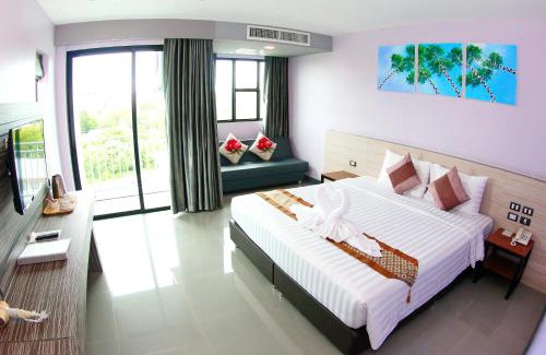 North Pattaya Hotel | Arthitaya Green Nature Hotel & Lakkhana Poolside Resort