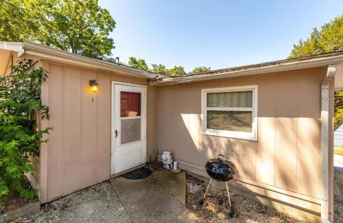 Indian Point Casa | Artilla Cove Cabin 1- Lakeside - Pool & Hot Tub