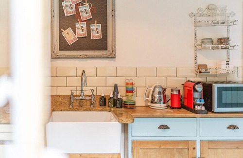 Mangotsfield Casa | Artisan Hall: 4BD Stunning Grandeur in Cotswolds