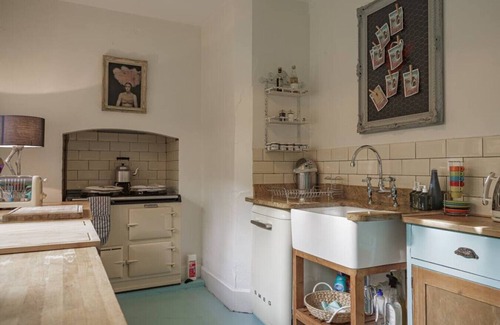 Mangotsfield Casa | Artisan Hall: 4BD Stunning Grandeur in Cotswolds