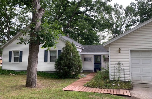 Interlochen Casa | Artist cottage close to Interlochen Center for the Arts