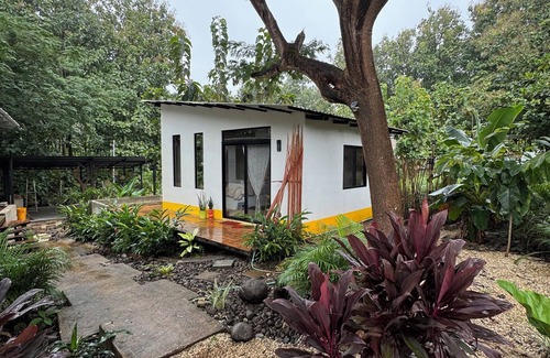 Los Pargos Casa | Artist-designed bungalow by the beach in Playa Negra with pool, AC, WiFi