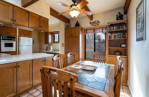 Northeast Santa Fe Casa | Artist Road