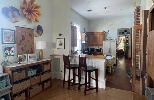 Faubourg Delachaise Casa | Artist's Abode in Uptown with bikes- Double Shotgun Style