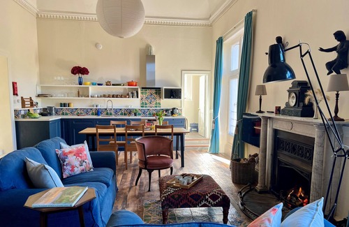 Piddlehinton Casa | Artist's Studio - sleeps 6 guests in 3 bedrooms