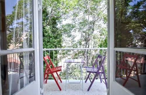 Zavlani Apartamento | Artistic 3-bedroom apartment with AC-Wifi in lovely Patra, family & pet friendly