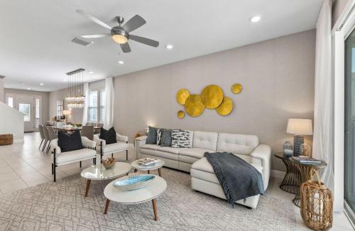 Bay Lake Casa | Artistic 6 Bdrm Home with Games Room at Encore