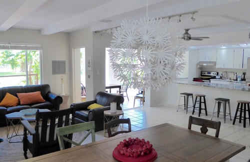 South Palm Park Neighborhood Association Apartamento | Artístico Mágico Apt., 3 Bedr, 3 baños, impresionante jardín, piscina, cerca de la playa