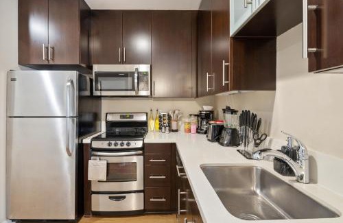 Pico Apartamento | Artistic Studio in Downtown SM with Breathtaking Skyline View
