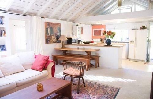 Laguna Beach Cabaña | Artistas Cottage en Walking Lane cerca de Village Beach Art Festivals.