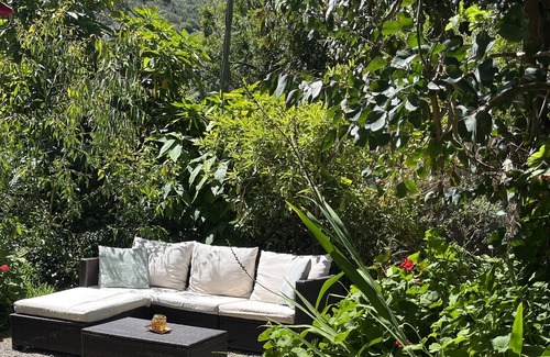 Laguna Beach Cabaña | Artistas Cottage en Walking Lane cerca de Village Beach Art Festivals.