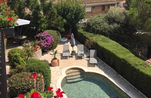 Cabrils Apartamento | Arts House. Piscina, Jardin, Playas, Montañas @ 20 km from Barcelona
