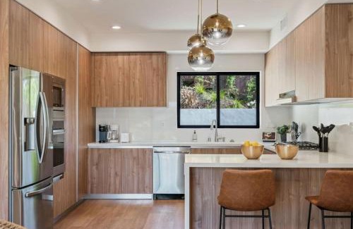 Los Angeles Casa | ArtsDistrictDtLA-2022 BUILT WithVIEWS WD - GARAGE