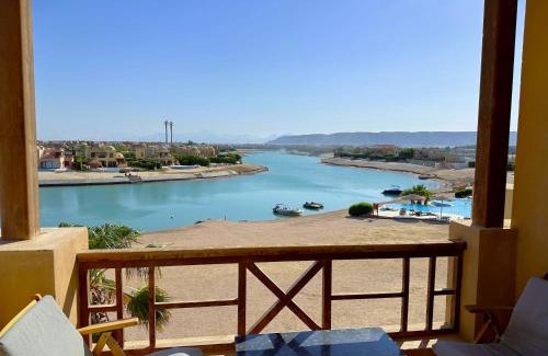 El Gouna Apartamento | Artsy 1 BR Apt/Free Pool & Lagoon Access @ElGouna