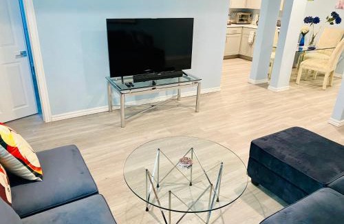 Briargate Apartamento | Artsy home by Air Force Academy with office space