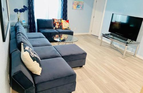 Briargate Apartamento | Artsy home by Air Force Academy with office space