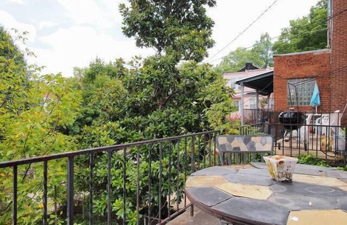 Downtown Baltimore Casa | Encantadora casa en una zona tranquila cerca de JHU y toda la ciudad tiene para ofrecer