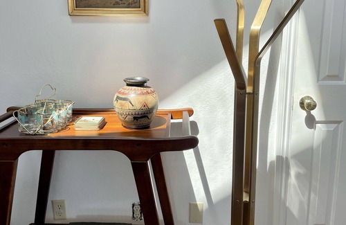 Point Richmond Casa | Artsy, light-filled 2BR/2BA in Point Richmond near SF, Berkeley, Marin