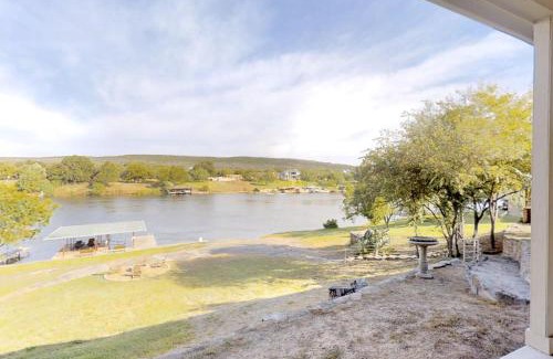 Burnet Casa | Arva's Retreat