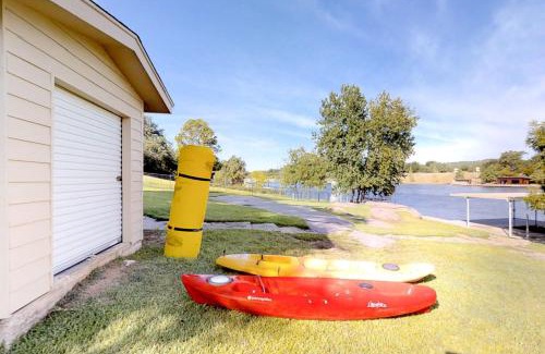 Burnet Casa | Arva's Retreat