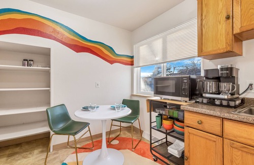 Allendale Area Casa | Arvada Haven: 5bd - 20mins RMMA & Denver - Games