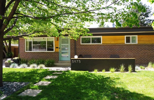 Alta Vista Area Casa | Mid-Century Gem, Yard + Parks +Walk to Olde Town