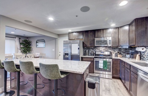 Allendale Area Casa | Arvada Oasis + New Hot Tub Sleeps up to 16 with 6 Cozy Beds!!