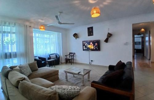 Nyali Apartamento | Ary Homestay Nyali- A Walk to Nyali Beach