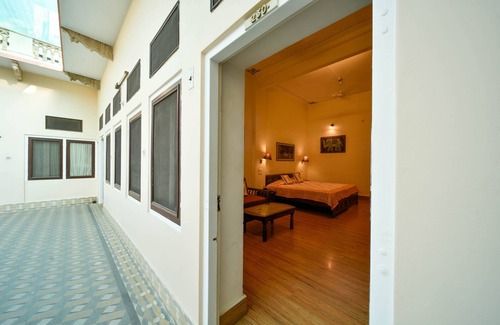 Pink City Hotel | Arya Niwas
