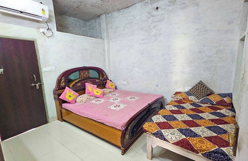 Mathura Cama Y Desayuno | Arya Sadan Homestay
