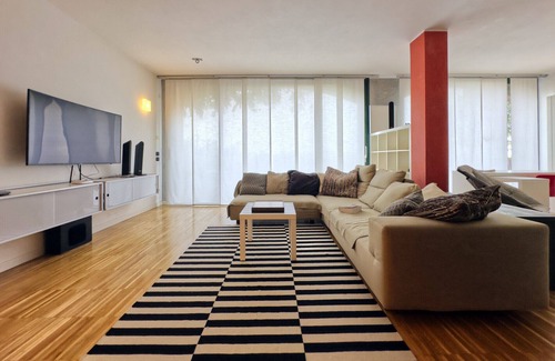 Arzignano Apartamento | Arzignano Charm: Modern Home With Parking!