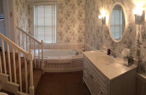 Marietta Cama Y Desayuno | Ascot Bed & Breakfast Sleeps up to 16+