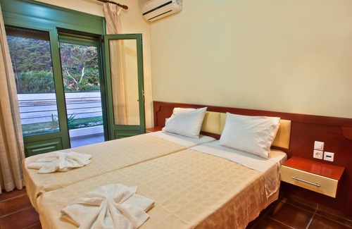 Skiathos Casa | Aselinos Suites