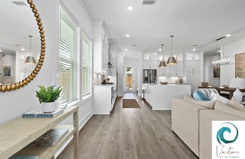 Gulfview Heights Casa | Ash in the Sand - Private Pool / Golf Cart / 6 Bikes / Game Room