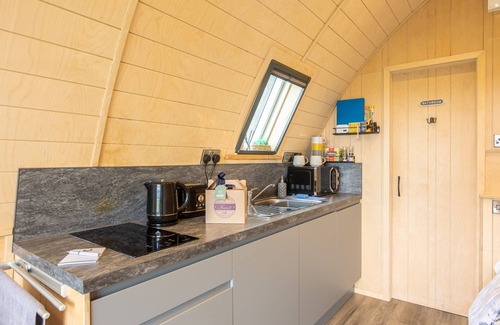 Ampleforth Cabaña | Ashberry Glamping Pod - sleeps 2