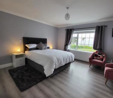 Keel Cabina | Ashbury House - Room Only