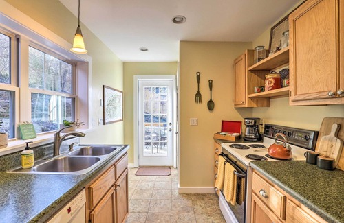 Asheville Cabaña | Asheville 'Carefree Cottage' ~ 6 Mi to Town!