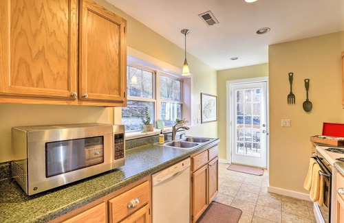 Asheville Cabaña | Asheville 'Carefree Cottage' ~ 6 Mi to Town!