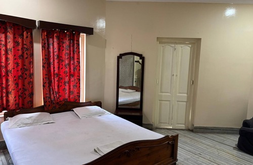 Kolkata Casa | ASHIRBAD GUEST HOUSE
