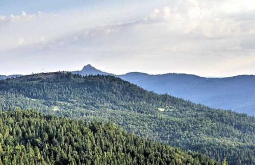 Ashland Casa | Ashland Cabin on 170 Acres with Mtn Views and Sauna!