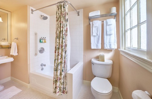Historic Downtown District Hotel | Ashland Springs Hotel