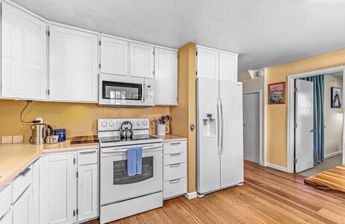 Ashland Casa | Ashland Urban Cabin - Centrally located & walking distance to SOU and Downtown