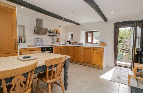 Bassenthwaite Cabaña | ASHNESS, pet friendly, character holiday cottage in Keswick