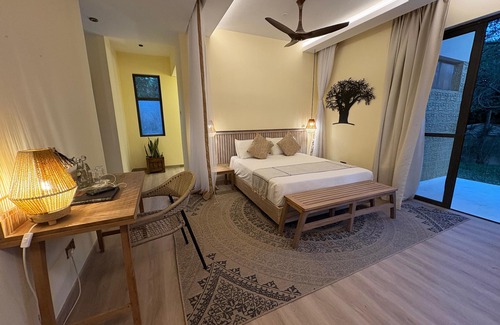 Voi Otro | Ashnil Aruba Lodge