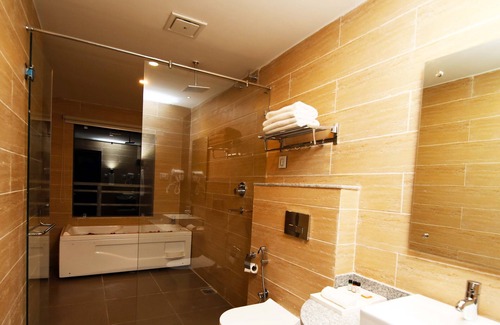Chitwan District Complejo | Ashoka Resort Pvt. Ltd
